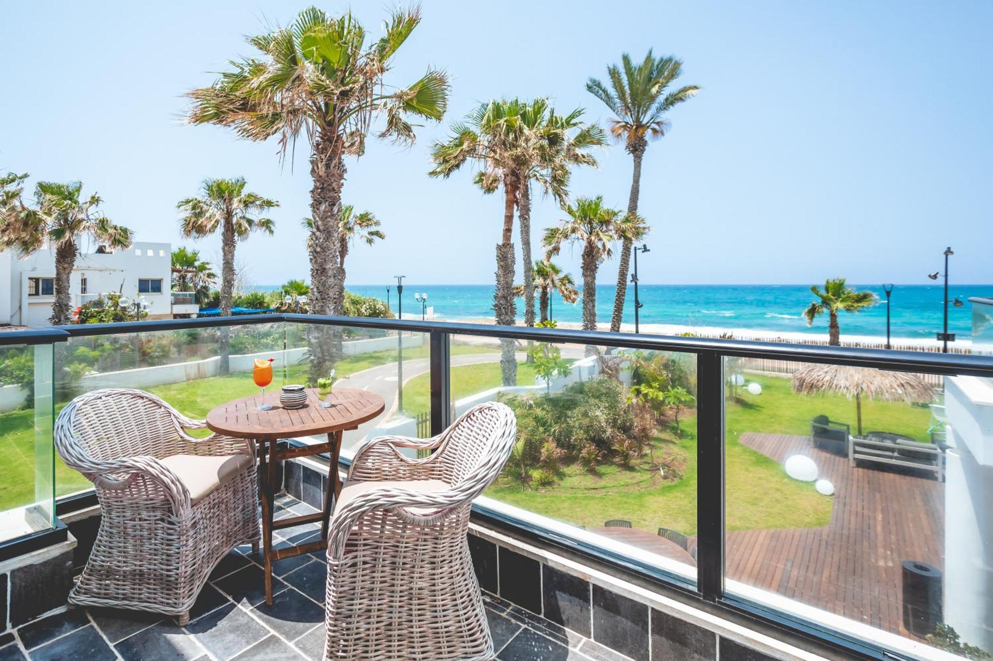 Jacob Sea Life Nahariya Hotel Bagian luar foto
