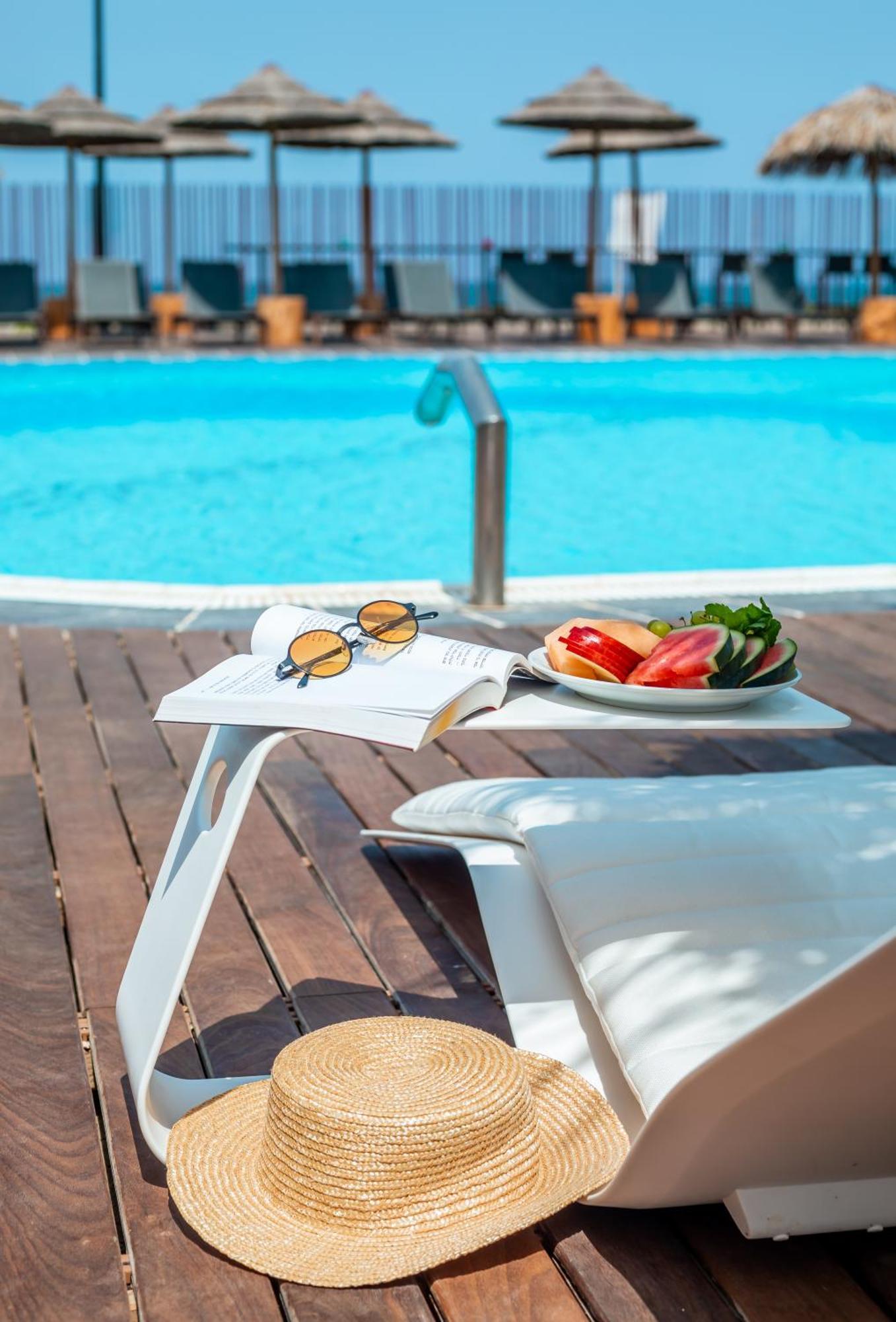 Jacob Sea Life Nahariya Hotel Bagian luar foto