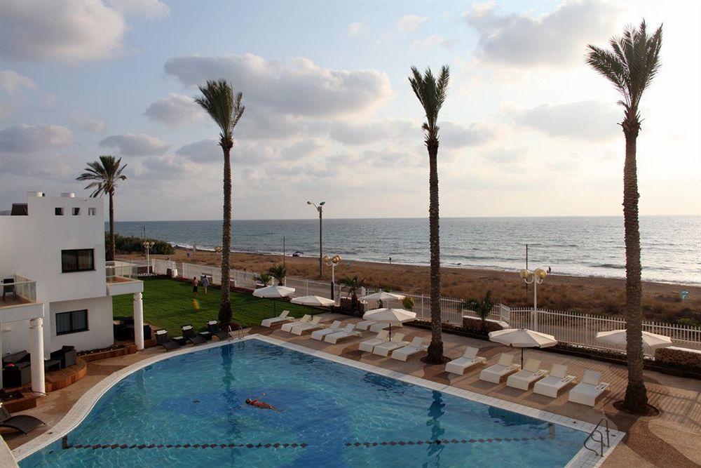 Jacob Sea Life Nahariya Hotel Bagian luar foto