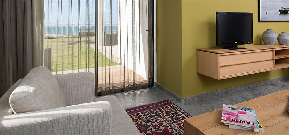 Jacob Sea Life Nahariya Hotel Bagian luar foto